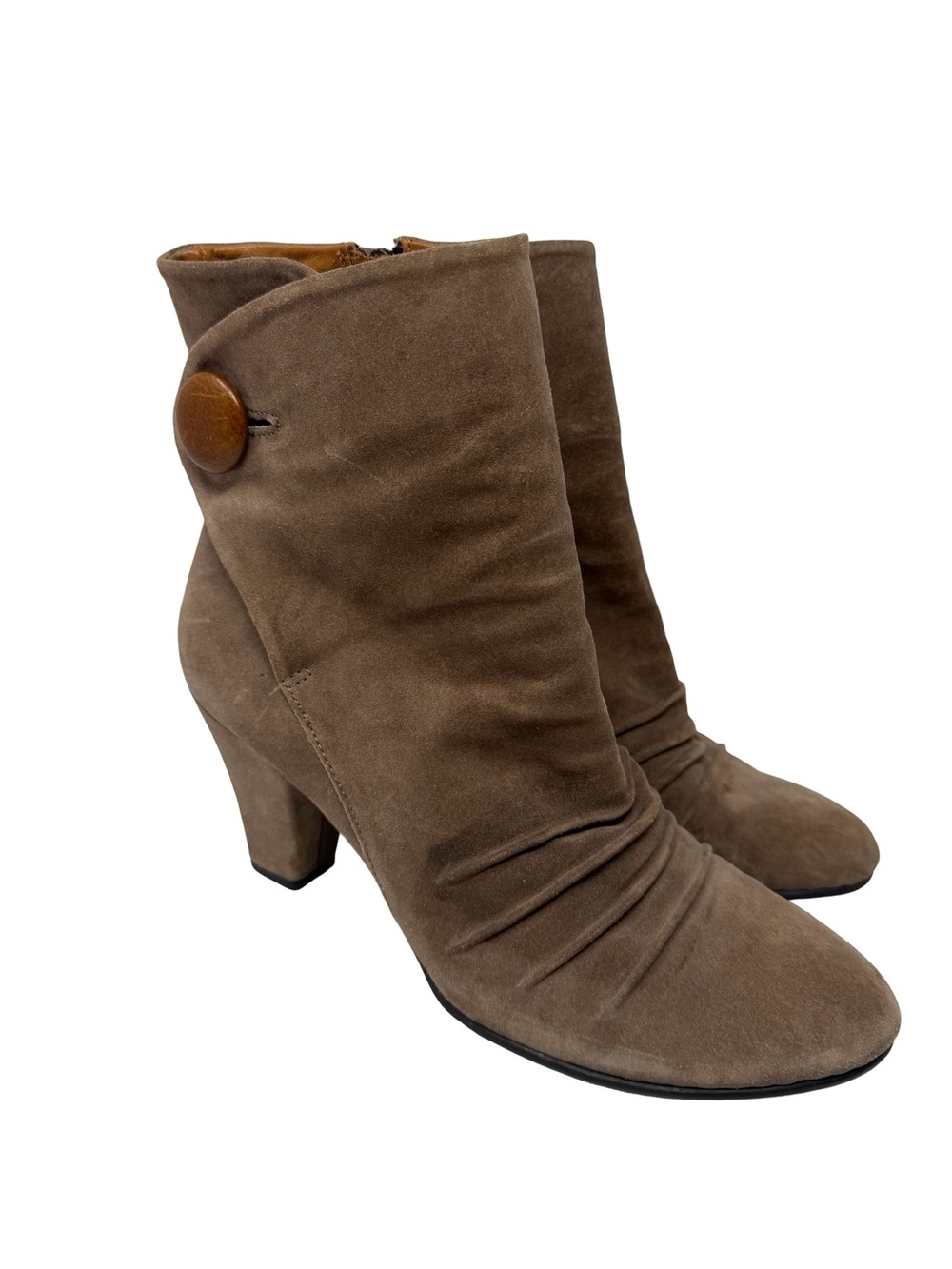 Born Crown Leather Suede Taupe Brown Heel Ankle Button Boots Booties Size 9